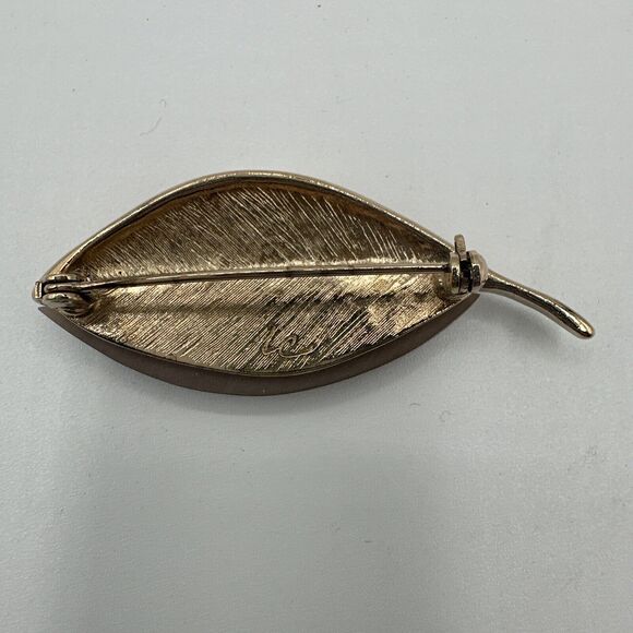 Gold Tone Brooch - Pin , Mother Of Pearl Mosaic Leaf - Liz Claiborne, J-01-30 - Picture 6 of 6